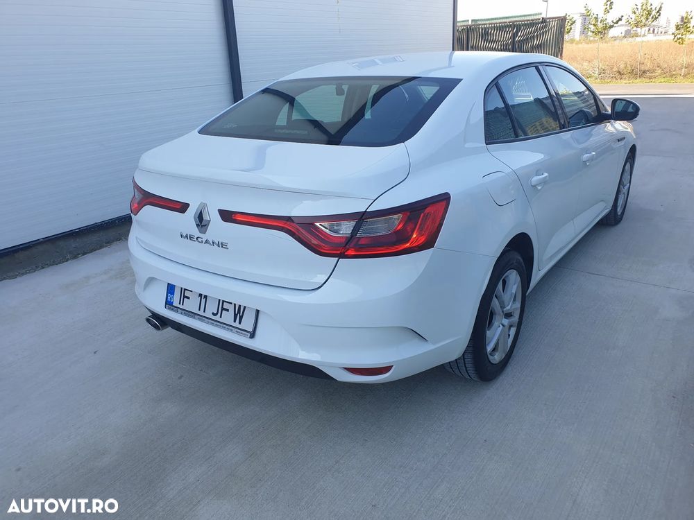 Renault Megane TCe Business - 18