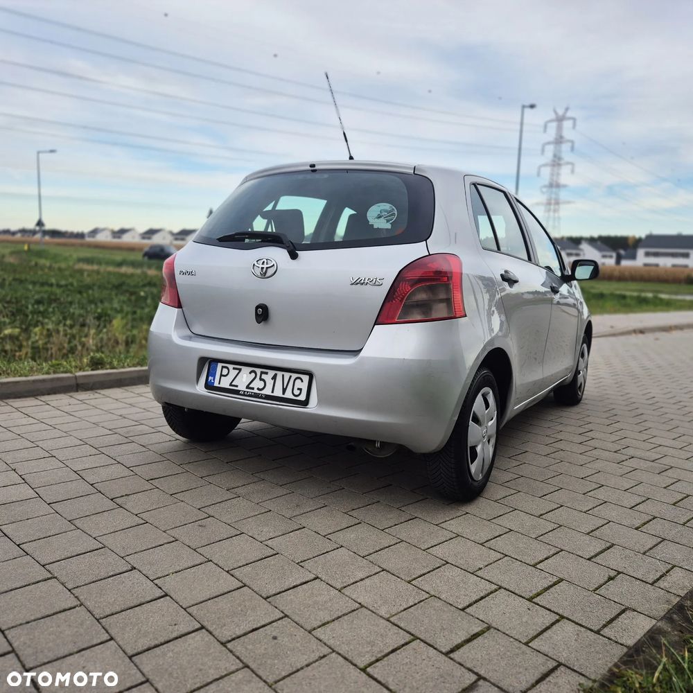 Toyota Yaris 1.0 Luna A/C - 5