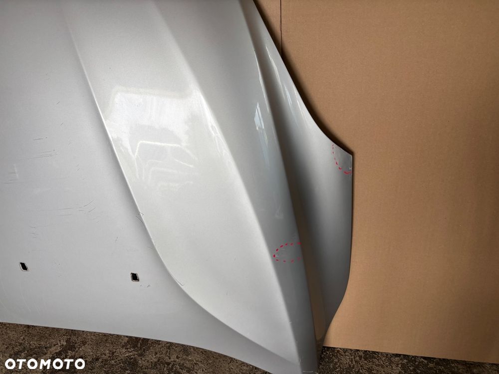 Volvo V40 II 2012- Maska silnika - 3