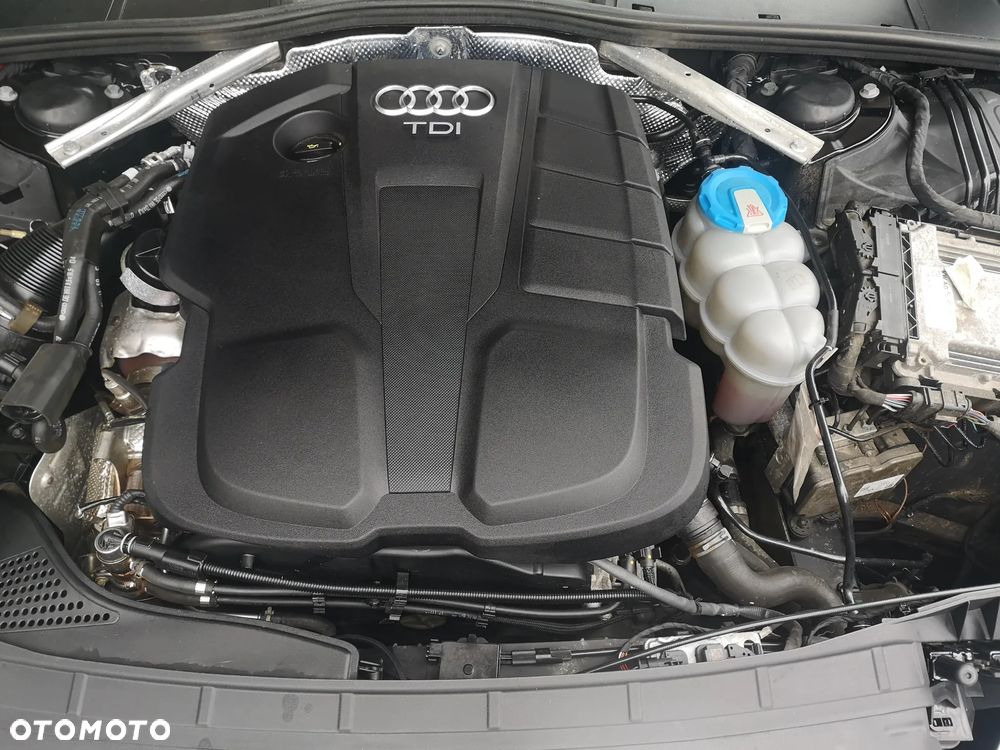Audi A4 Avant 2.0 TDI S tronic - 33