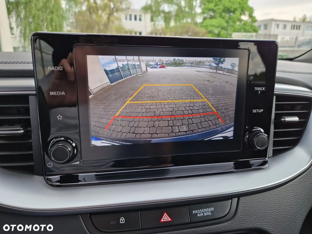 Kia XCeed 1.5 T-GDI M - 24