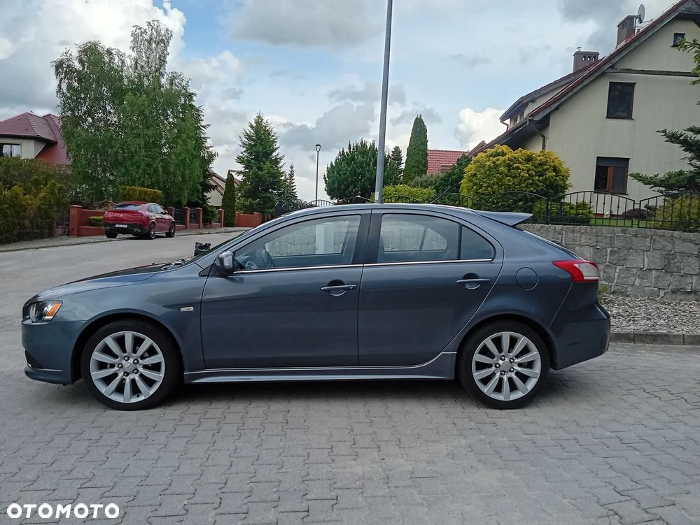 Mitsubishi Lancer 1.8 Intense - 6
