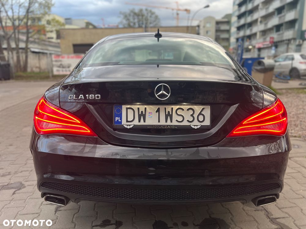 Mercedes-Benz CLA 180 7G-DCT AMG Line - 20