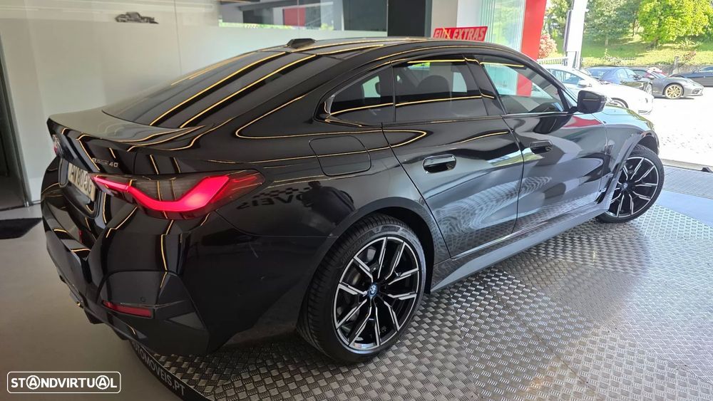 BMW i4 eDrive40 Pack Desportivo M - 20