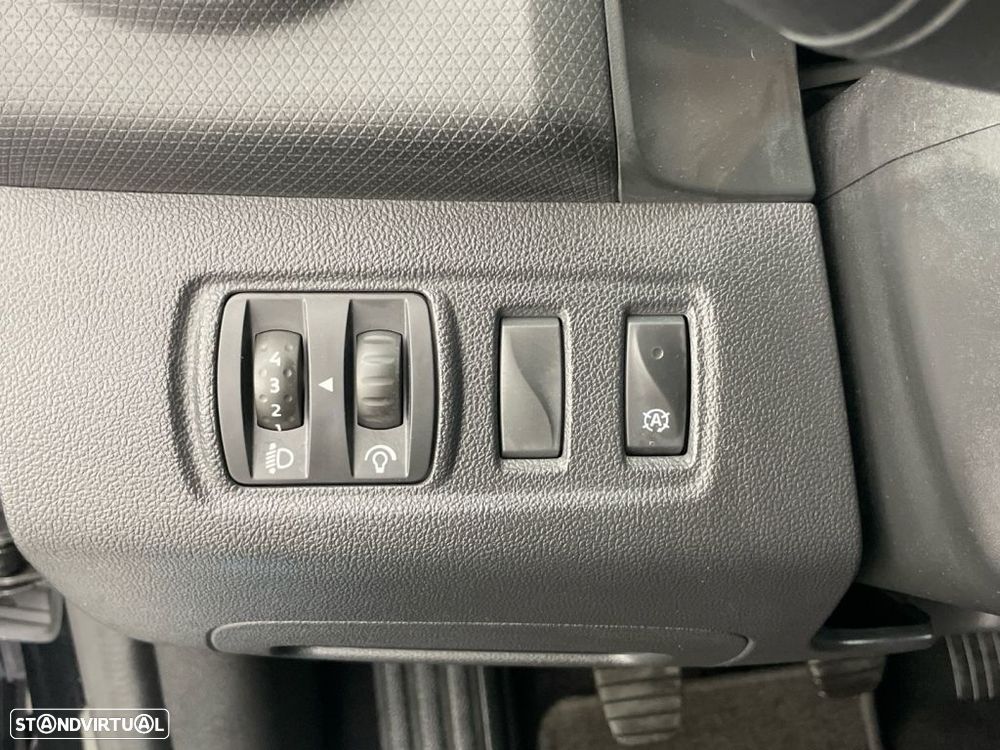 Renault Clio 0.9 TCe Limited - 16