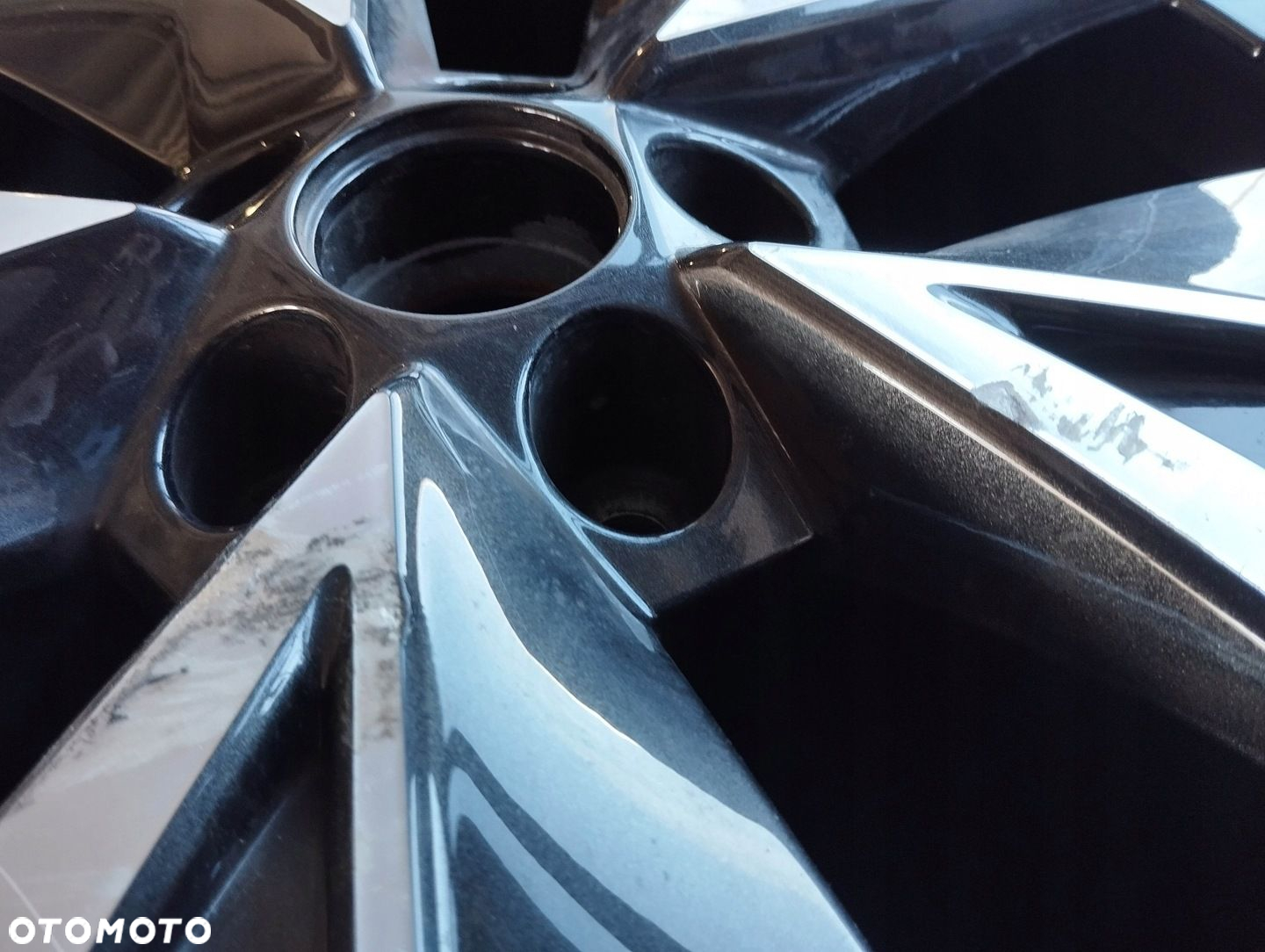 SKODA KAMIQ 5X100 6 X 16 ET 38 658601025 FELGA ALU OE - 2