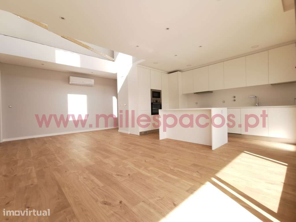 T3 Duplex -Terraço/Sul e Garagem - Grande imagem: 3/24