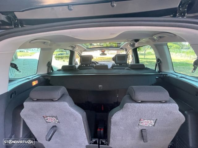 Peugeot 5008 1.6 E-HDi 7L Active 2-Tronic - 24