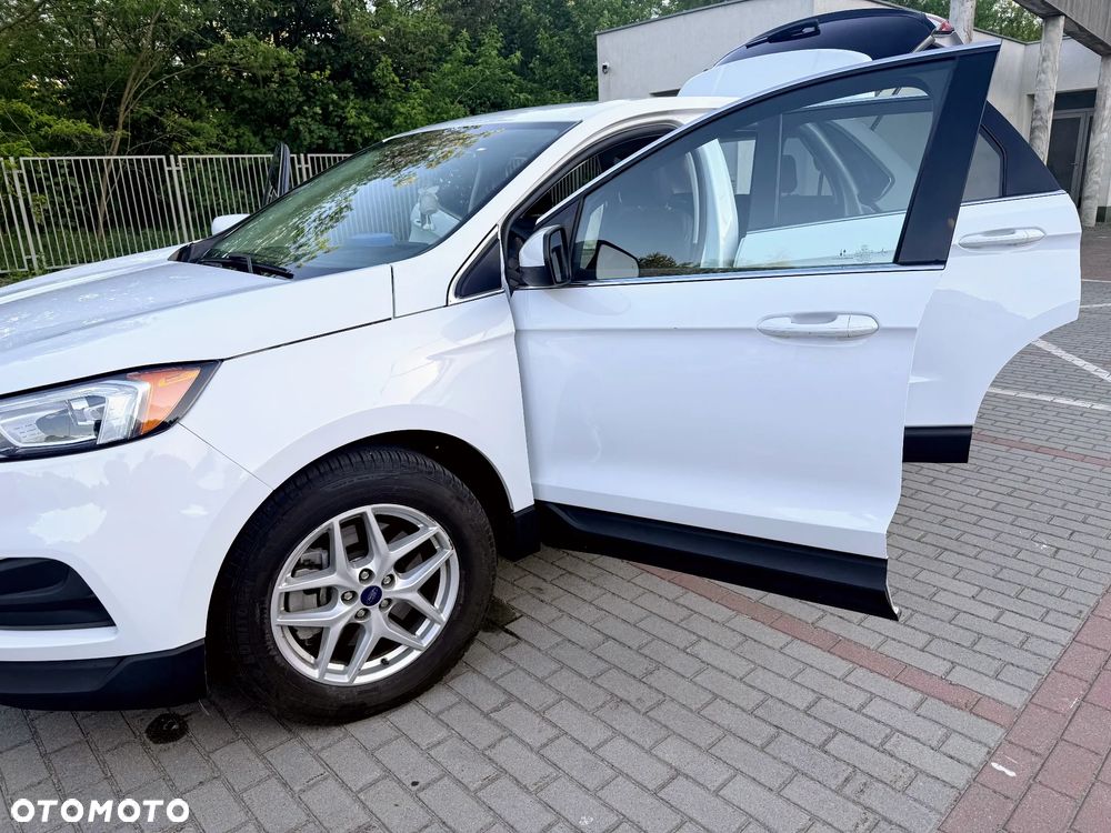 Ford Edge - 2