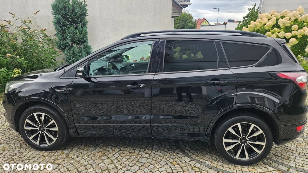 Ford Kuga 2.0 TDCi 2x4 ST-Line - 6