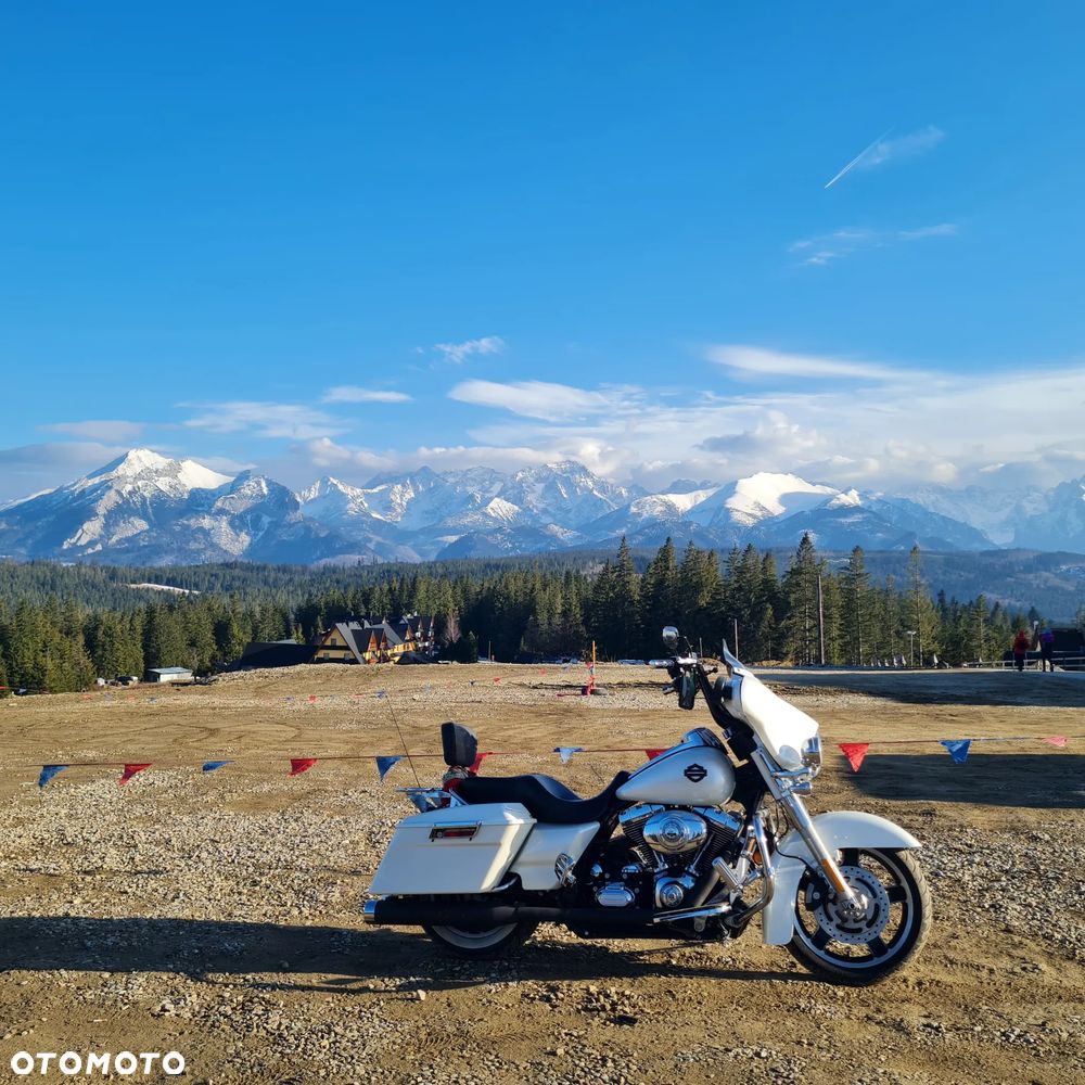 Harley-Davidson Touring Street Glide - 1