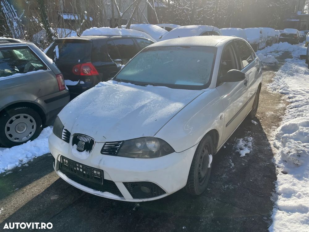 Dezmembrez Seat Ibiza 6L facelift alb 1,4 benzina 2008 BXW - 2