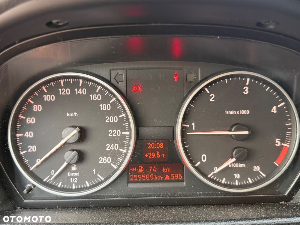 BMW X1 sDrive18d - 16