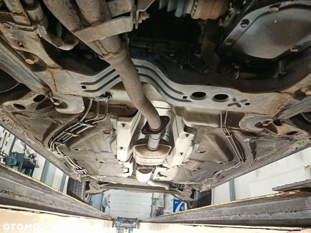 Opel Vectra 2.0 CDX - 30