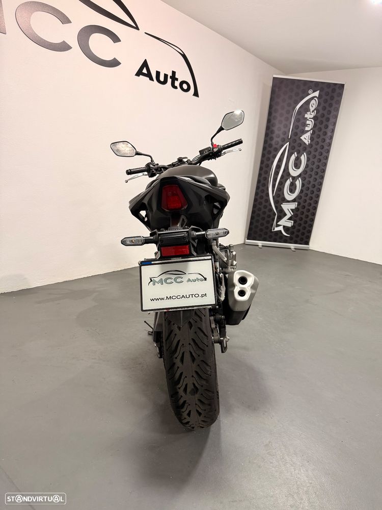 Honda Hornet 500 - 14