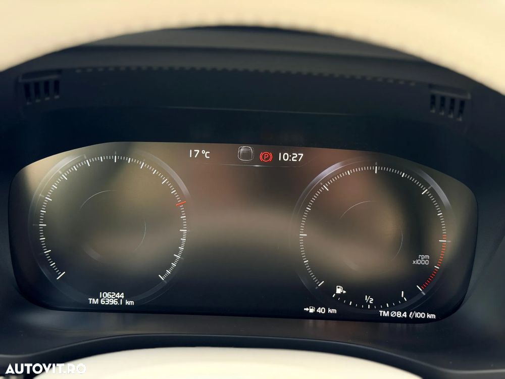 Volvo XC 60 B4 D AWD Geartronic Momentum Pro - 26