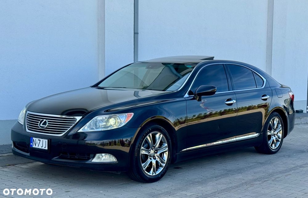 Lexus LS - 4