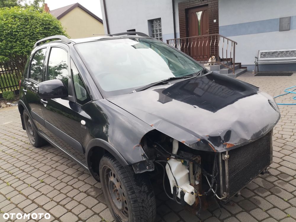 Suzuki sx4 1.6 benzyna, Fiat sedic - 1