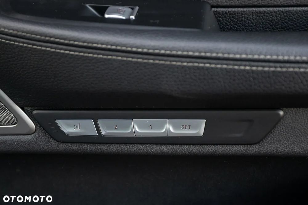 BMW Seria 7 730d - 25