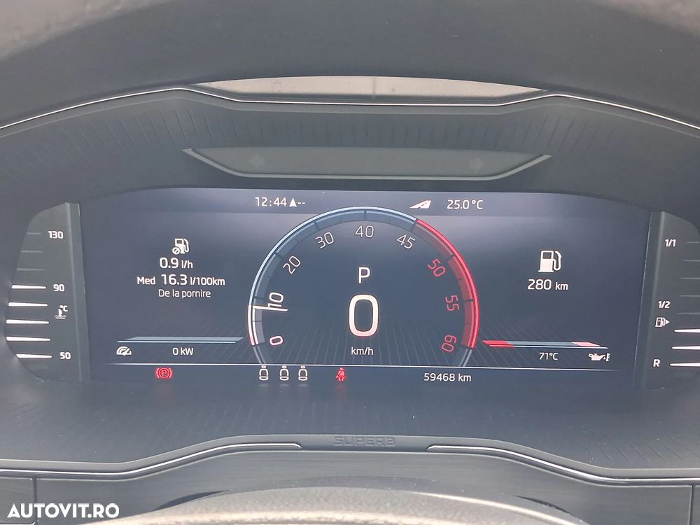 Skoda Superb 2.0 TDI 4X4 DSG Scout Final Edition - 20