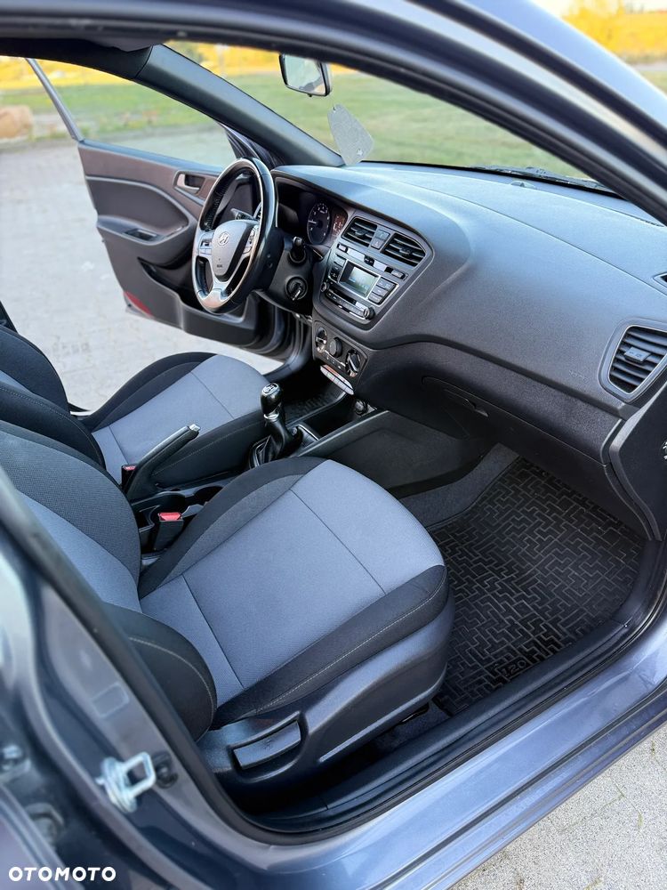 Hyundai i20 1.2 Comfort - 23
