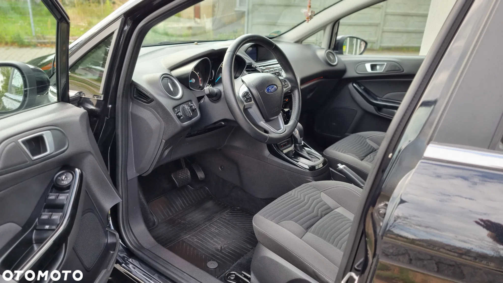 Ford Fiesta - 9