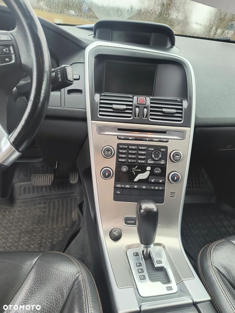 Volvo XC 60 2.4D - 7