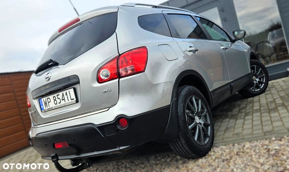 Nissan Qashqai+2 - 12