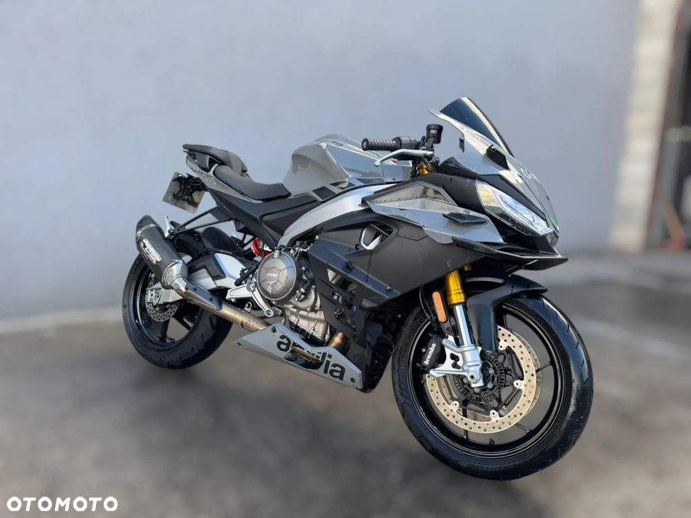 Aprilia Tuono - 1