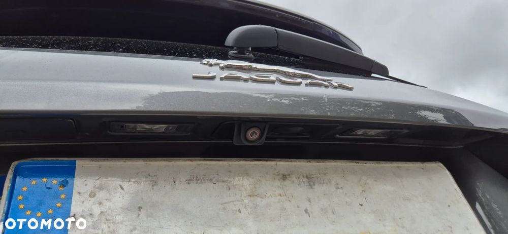 Jaguar E-Pace 2.0 i4D AWD R-Dynamic - 19