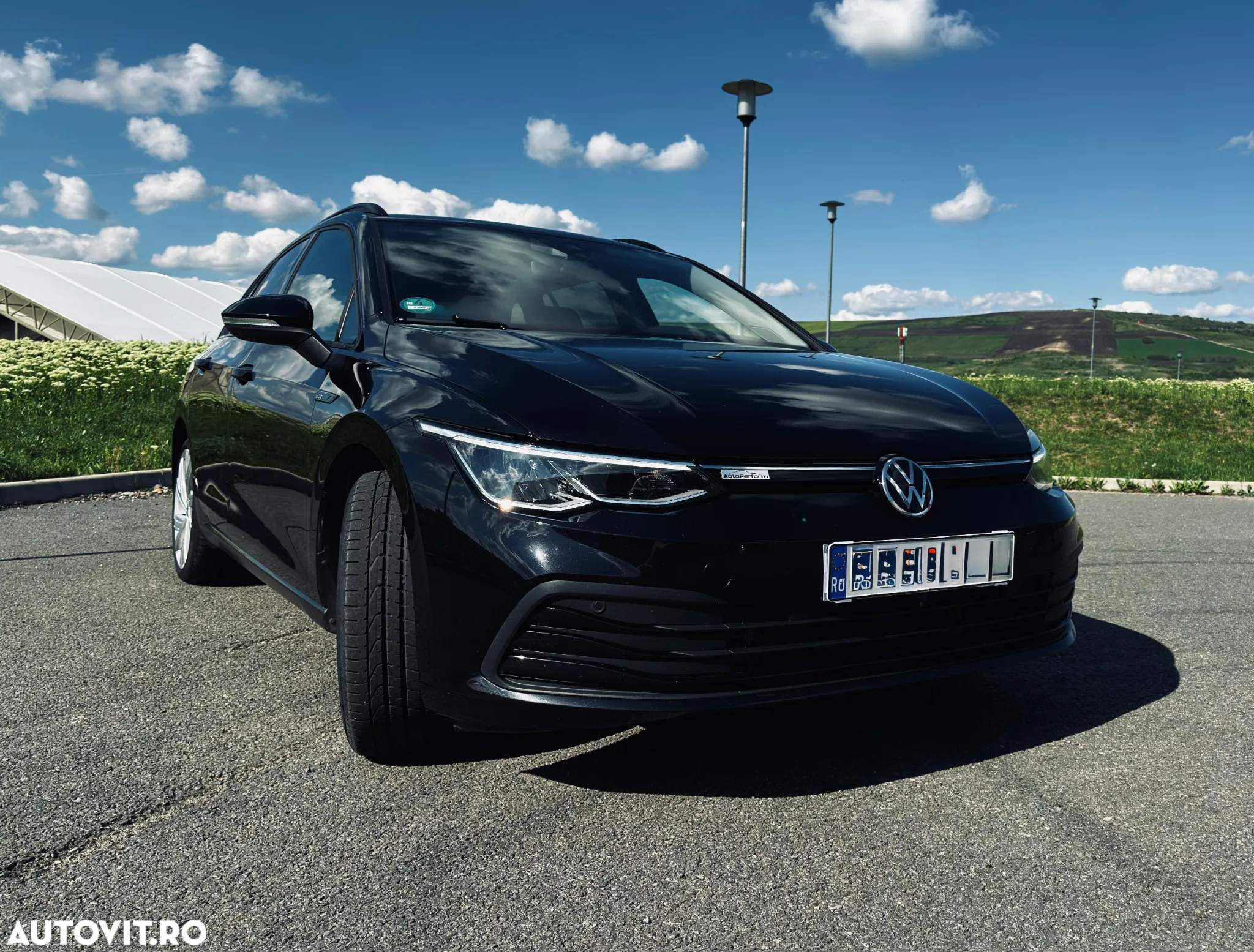 Volkswagen Golf - 2