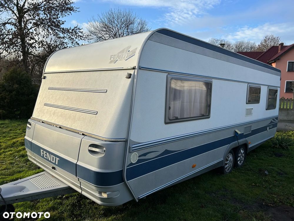 Fendt 650 z dużym przedsionkiem, prysznic - 2