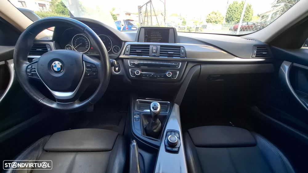 BMW 318 d Line Sport - 35