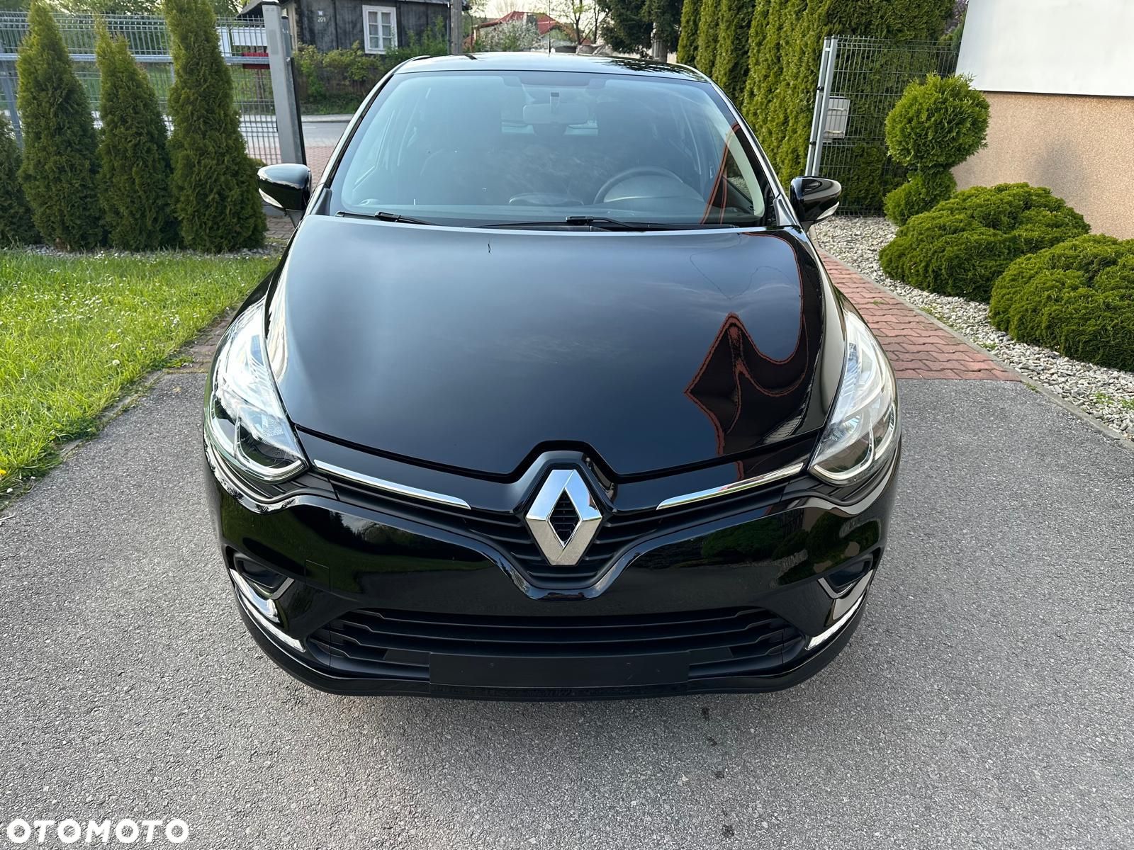 Renault Clio - 1