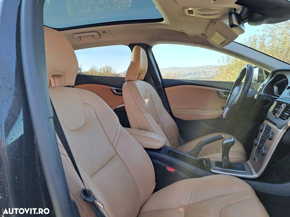 Volvo V40 D2 - 21