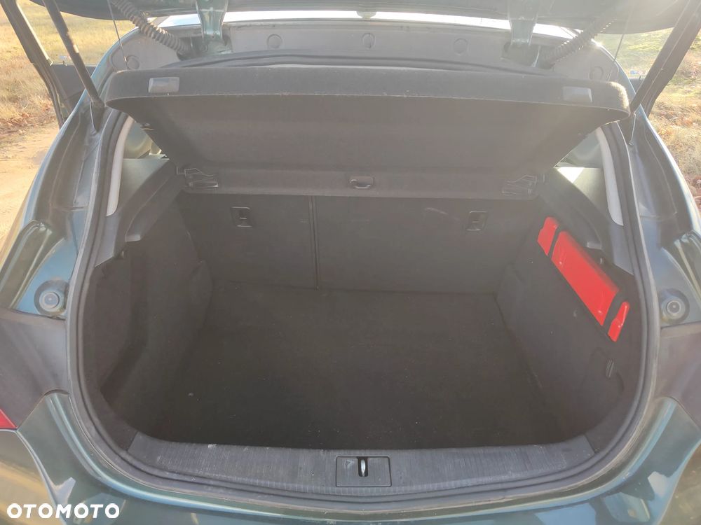 Opel Astra - 9