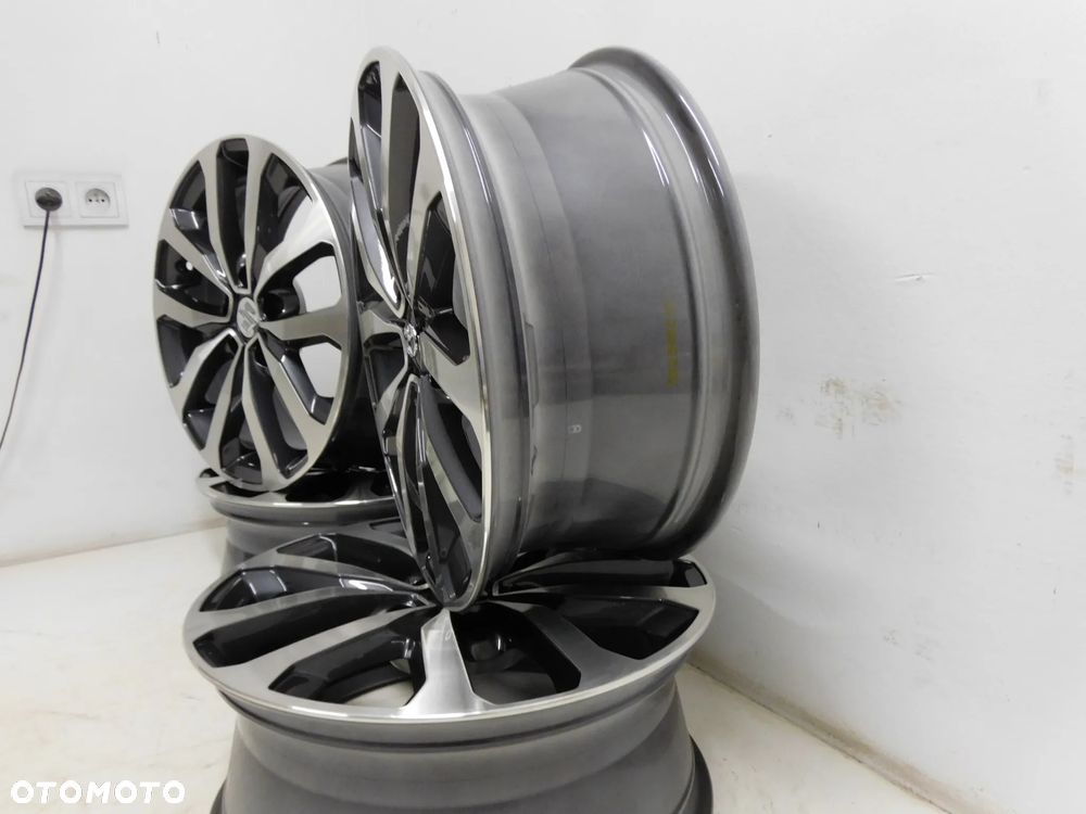FELGI ALUMINIOWE 17 TOYOTA YARIS CROSS  CH-R AURIS AVENSIS RAV 4 COROLLA SUZUKI VITARA SX4 C ROSS S CROSS SWIFT KIZASHI - 8