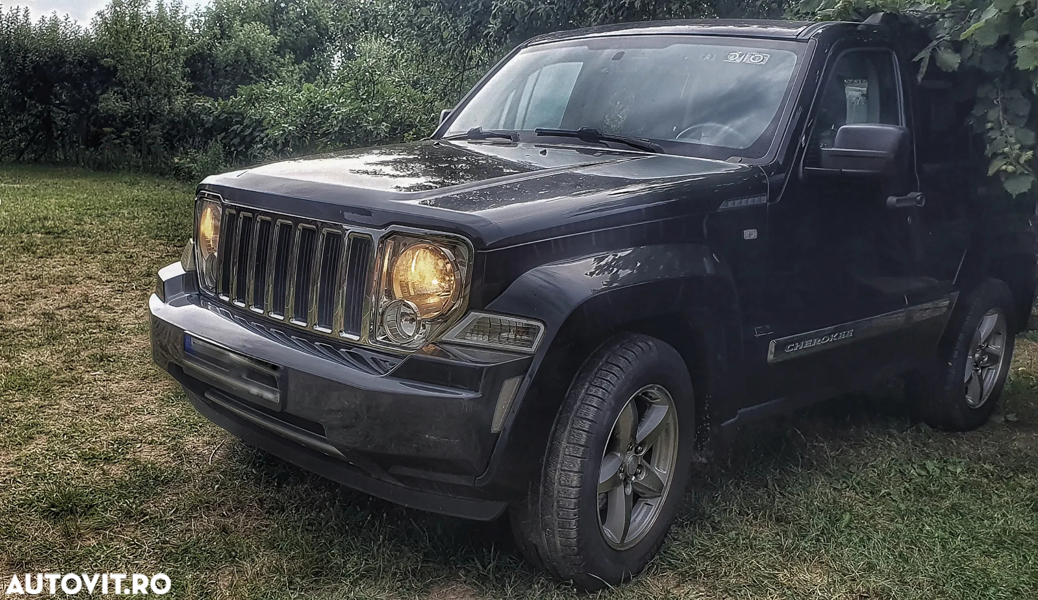 Jeep Cherokee 2.8 CRD DPF Sport - 4