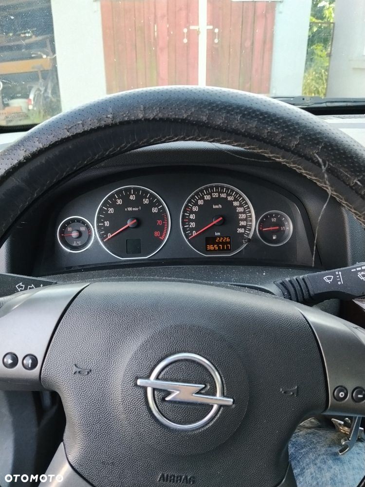 Opel Vectra - 4