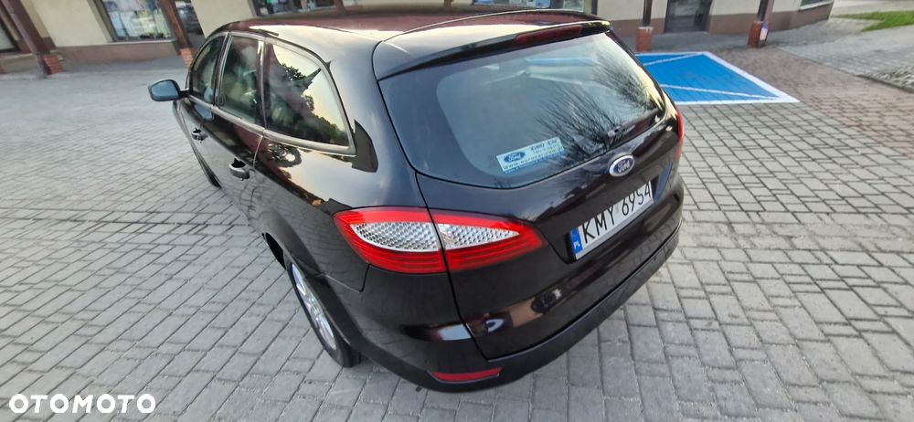 Ford Mondeo 2.0 TDCi Ambiente - 11