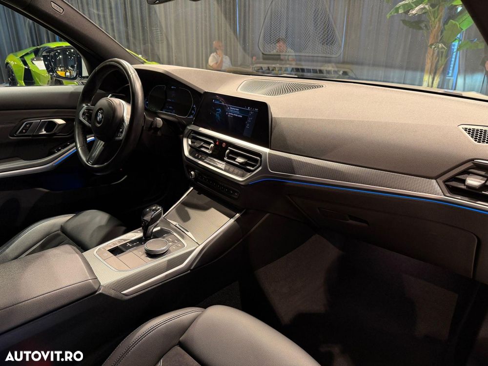 BMW Seria 3 330e iPerformance M Sport - 21