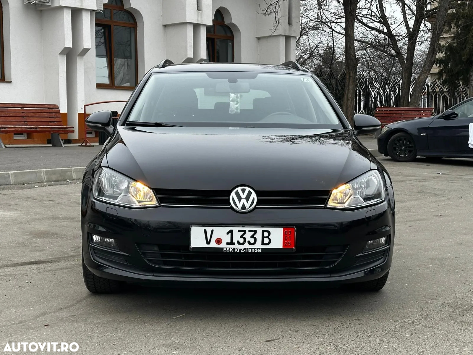 Volkswagen Golf 2.0 BlueTDI Highline - 3