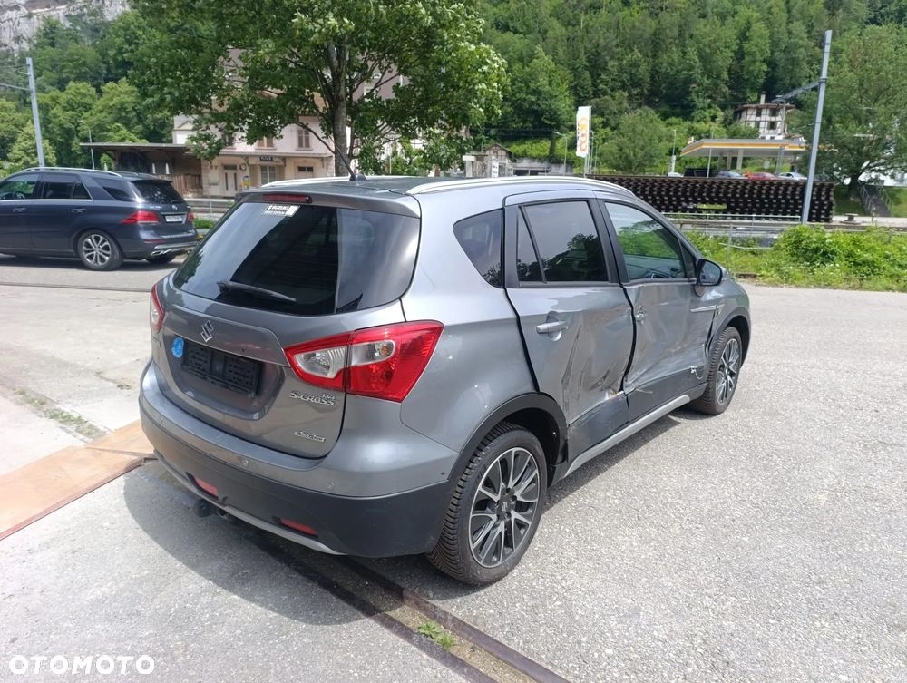 Suzuki SX4 S-Cross 1.6 DDiS Premium 4WD - 5