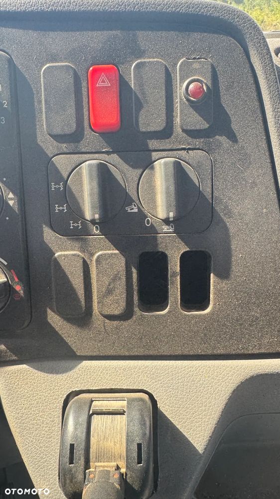 Mercedes-Benz AXOR 1823 4x4 - 5