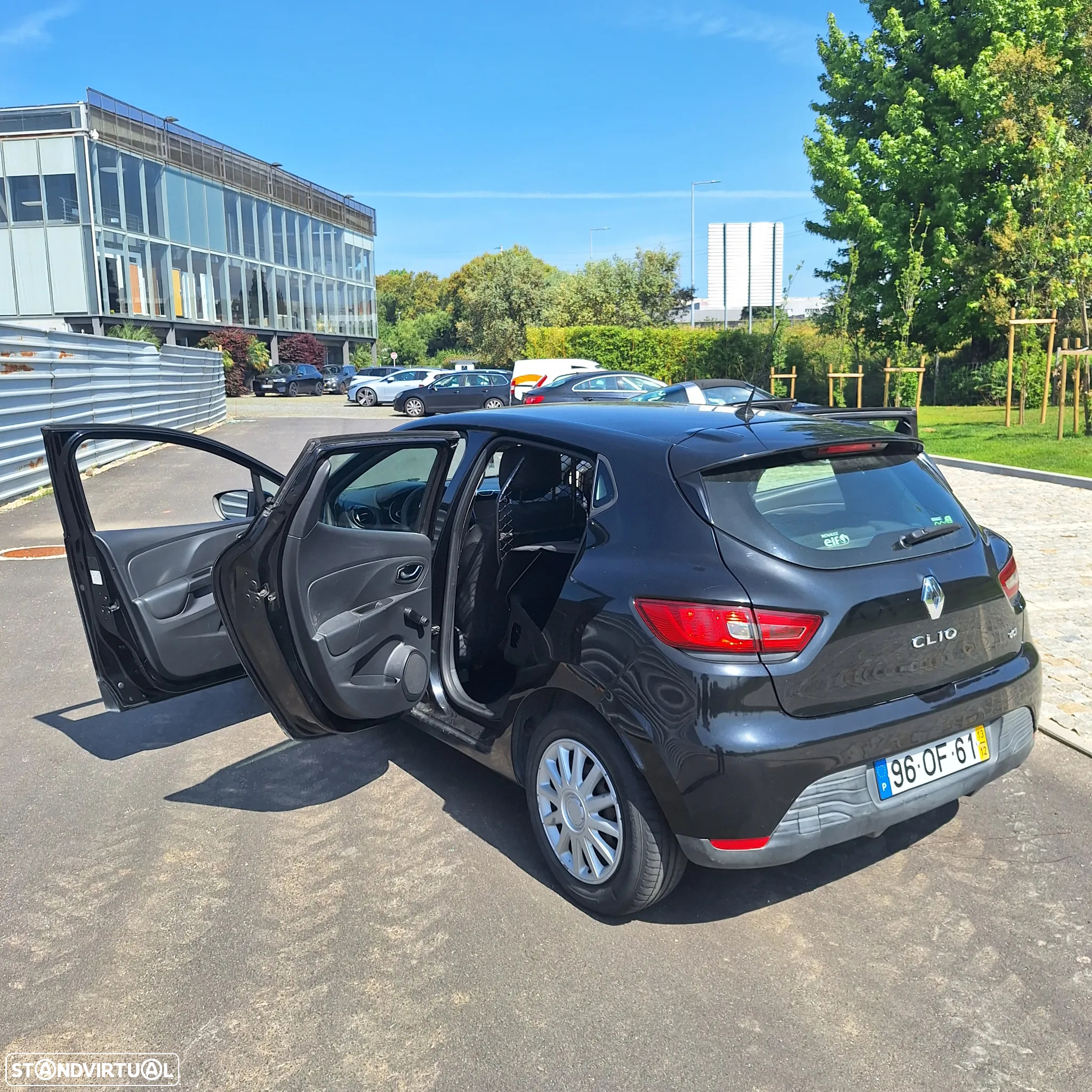Renault Clio - 37