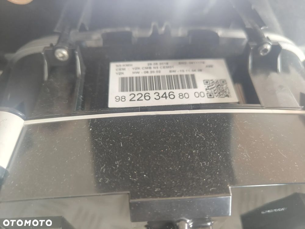 Citroen C3 Aircross 1.2 THP Automat zestaw startowy - 4