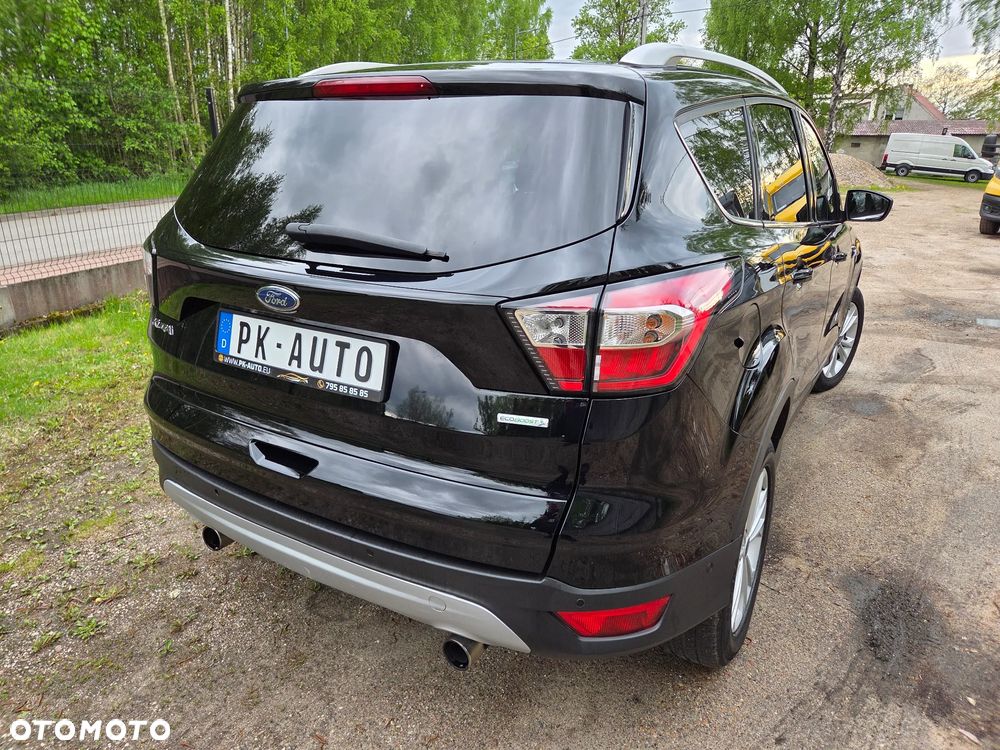 Ford Kuga 1.5 EcoBoost 2x4 Titanium - 27