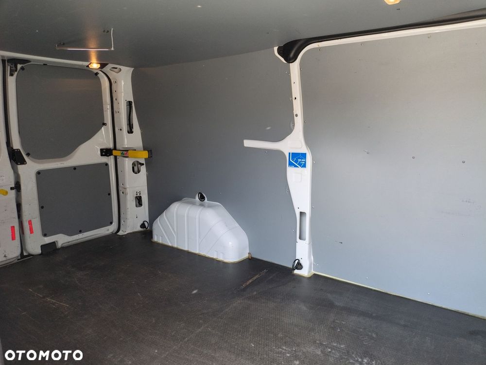 Ford Transit Custom - 14