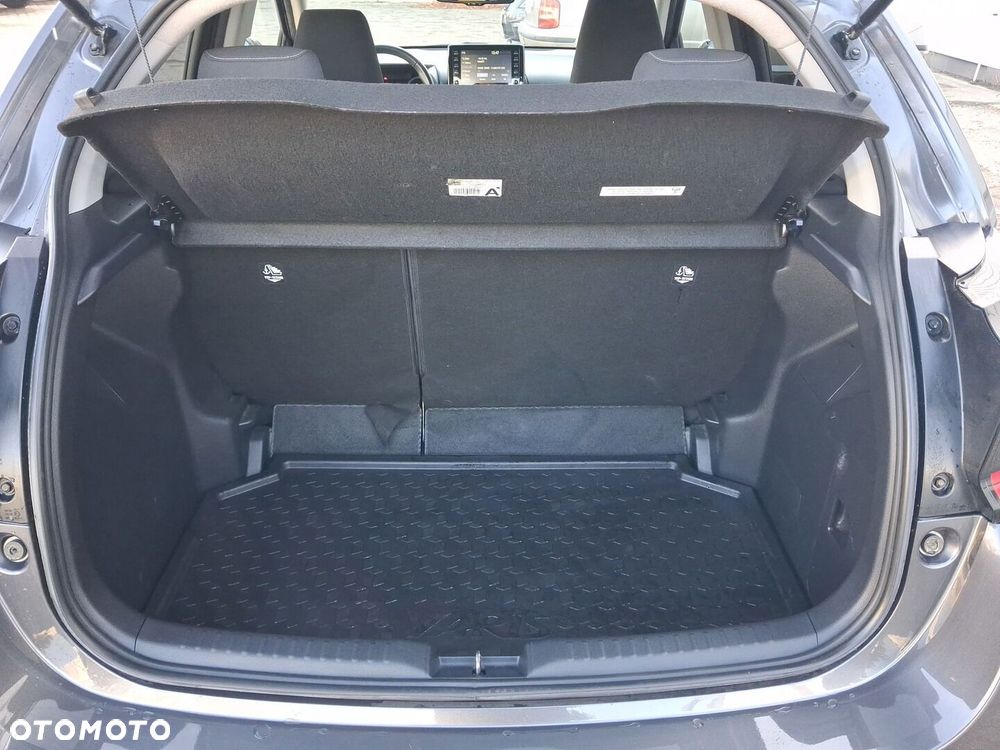 Toyota Yaris Hybrid 1.5 Comfort - 12