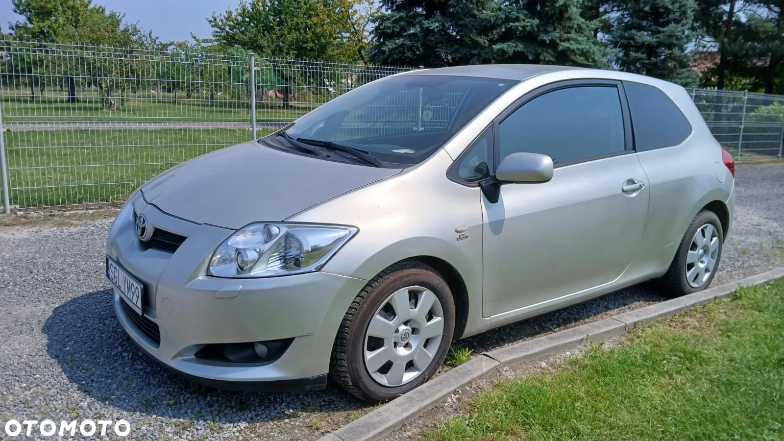 Toyota Auris - 2